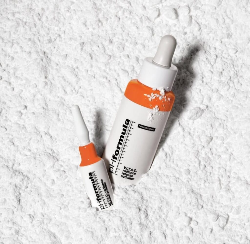 pHformula VITA C – sära ja energiat andev näohooldus